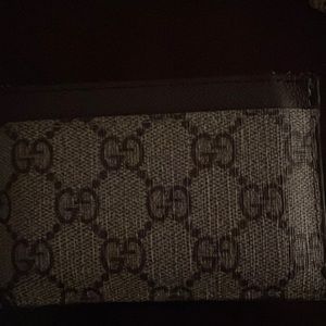 gucci wallet